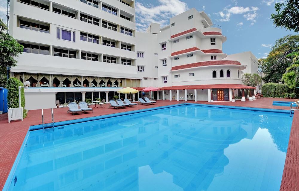 فندق فندق أمباسادور بالافا تشيناي المظهر الخارجي الصورة